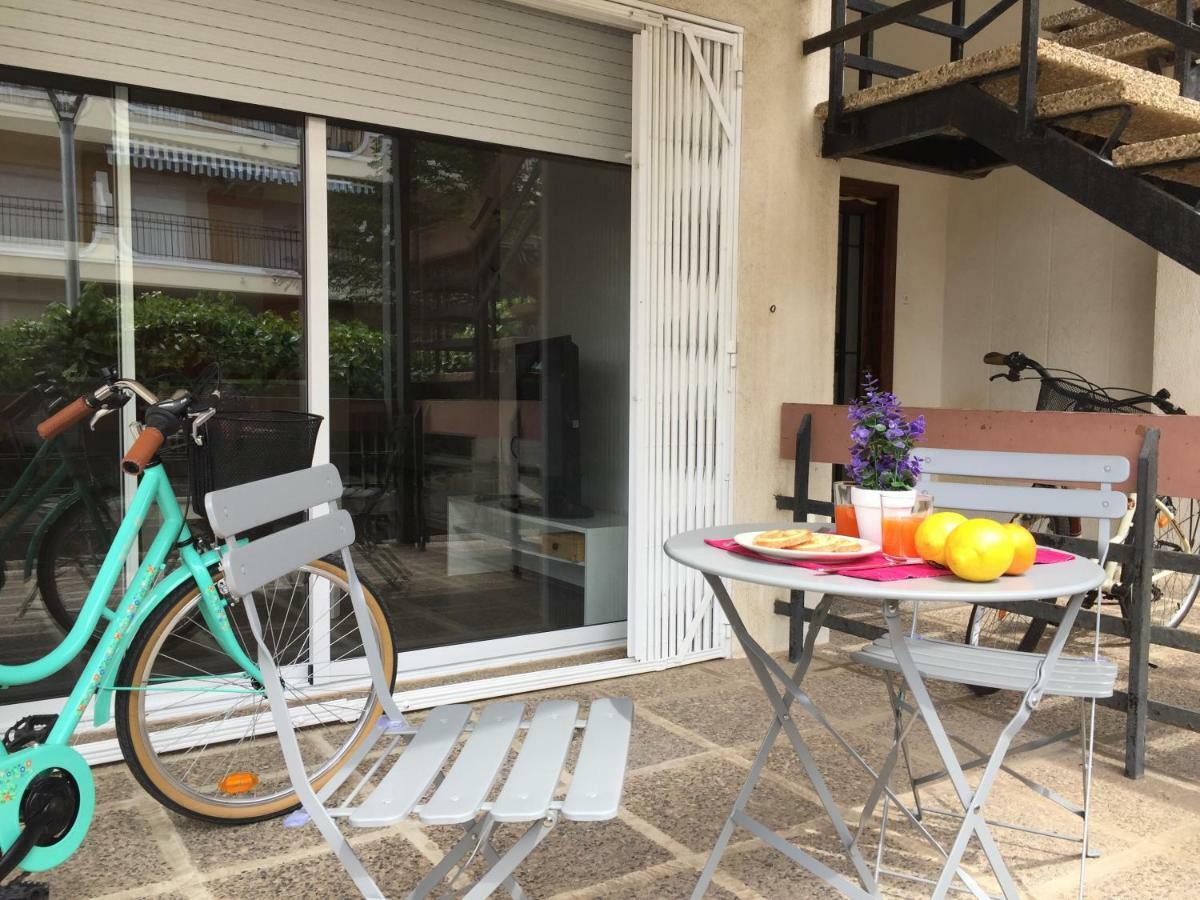 Nice Apartment 80 Meters From The Beach Calafell Ngoại thất bức ảnh